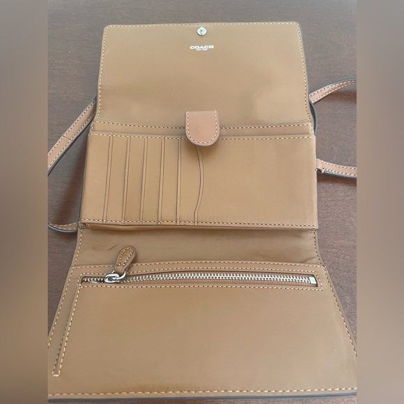 Coach Wallet on Chain WOC Brown Leather - Picture 6 of 9